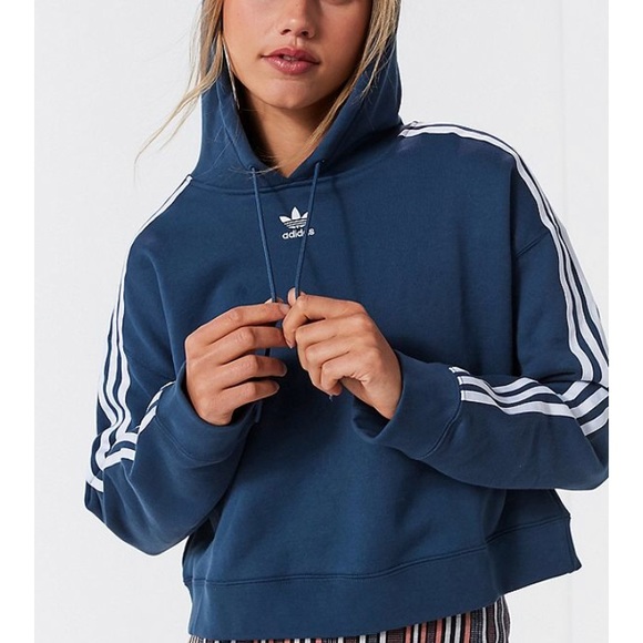 Adidas Original blue cropped trefoil hoodie - Picture 3 of 8